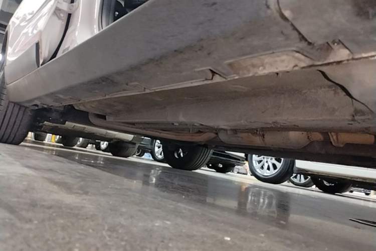 Used Geely Auto Emgrand GS 2019 1.4T CVT Edition Right Side Sill