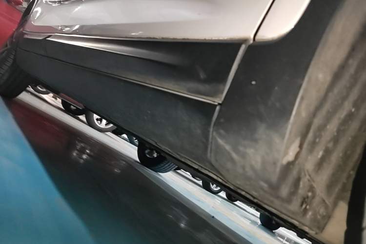 Used Geely Auto Emgrand GS 2019 1.4T CVT Active Right Side Sill
