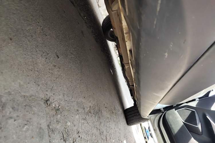 Used Geely Auto Emgrand GS 2019 1.4T CVT Edition Right Side Sill