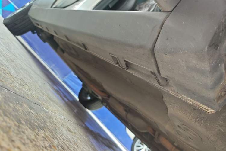 Used Geely Auto Emgrand GS 2019 1.4T CVT Edition Right Side Sill