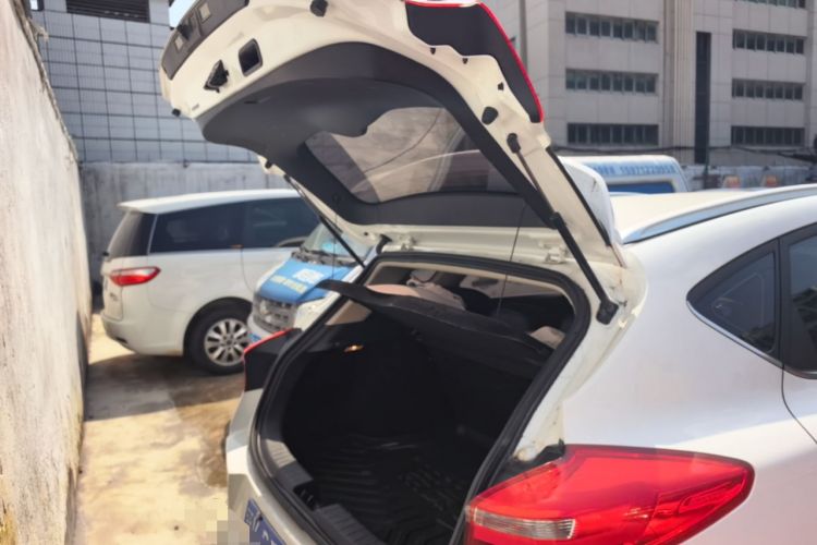 Used Geely Auto Emgrand GS 2019 1.4T CVT Edition Trunk