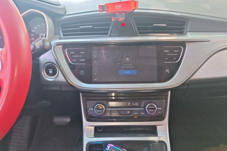 Used Geely Auto Emgrand GS 2019 1.5TD DCT Active 260T Audio And AC Panel