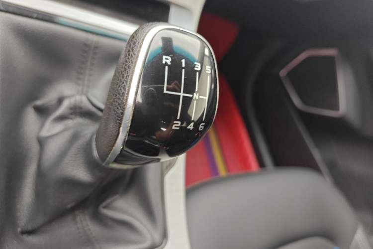 Used Geely Auto Emgrand GS 2019 1.4T Manual Ya Gear Lever