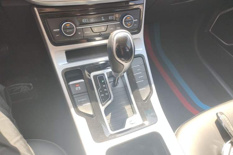 Used Geely Auto Emgrand GS 2019 1.4T CVT Edition Gear Lever