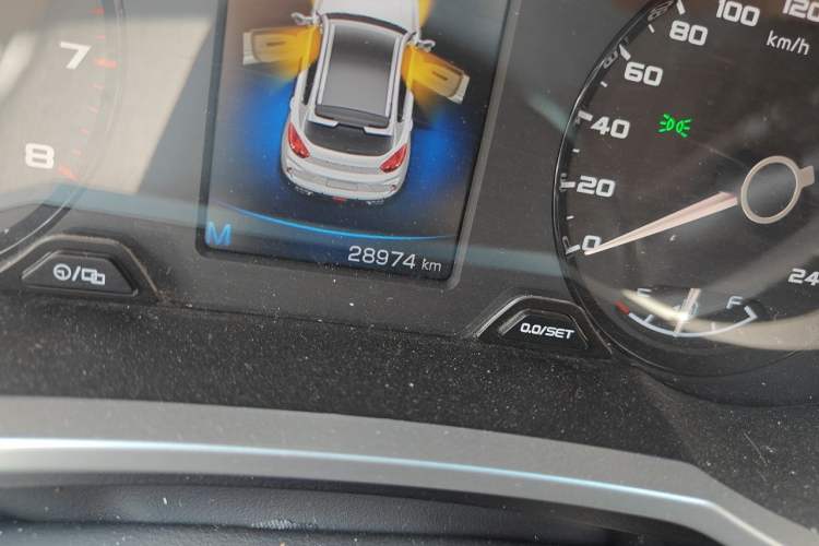 Used Geely Auto Emgrand GS 2019 1.4T Manual Ya Odometer Close Up