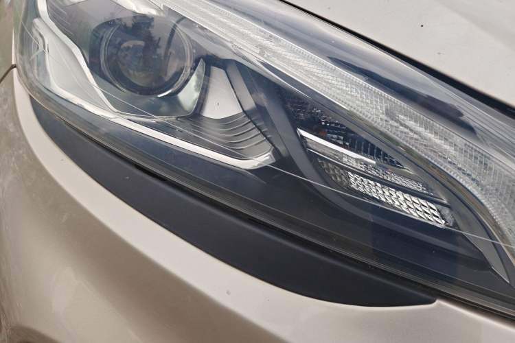 Used Geely Auto Emgrand GS 2019 1.4T Manual Ya Right Front Headlight