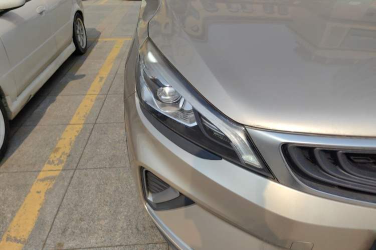 Used Geely Auto Emgrand GS 2019 1.4T CVT Edition Right Front Headlight