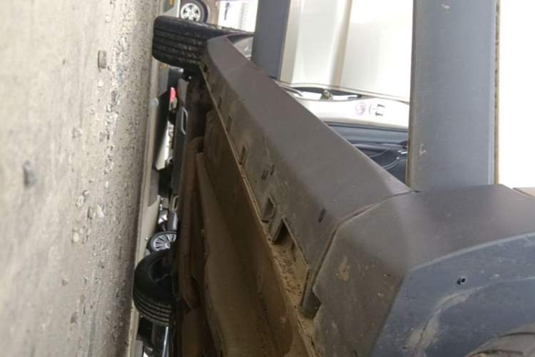 Used Geely Auto Emgrand GS 2019 1.4T Manual Ya Right Side Sill
