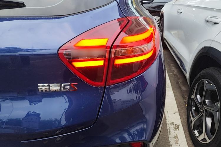 Used Geely Auto Emgrand GS 2020 1.4T CVT Ya Right Rear Taillight