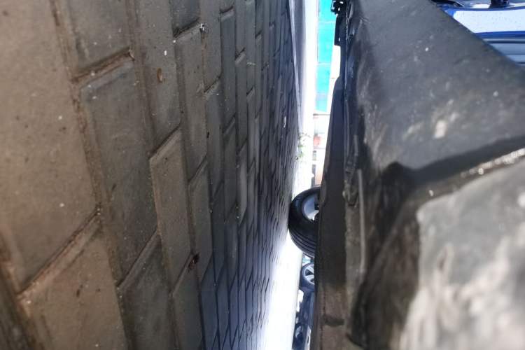 Used Geely Auto Emgrand GS 2020 1.4T CVT Ya Right Side Sill