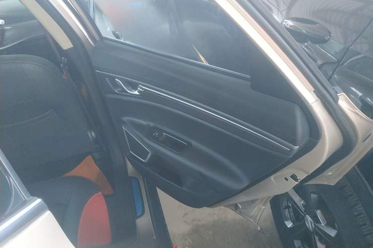 Used Geely Auto Emgrand GS 2020 1.4T CVT Ya Interior 6