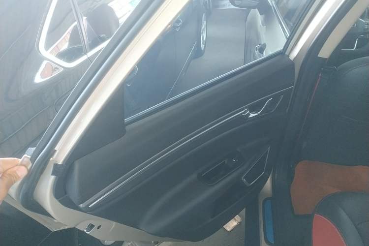 Used Geely Auto Emgrand GS 2020 1.4T CVT Ya Interior 8