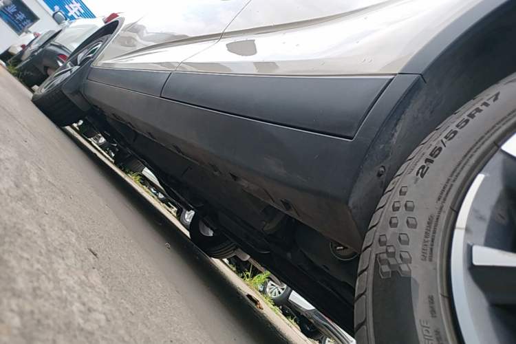 Used Geely Auto Emgrand GS 2020 1.4T CVT Ya Left Side Sill