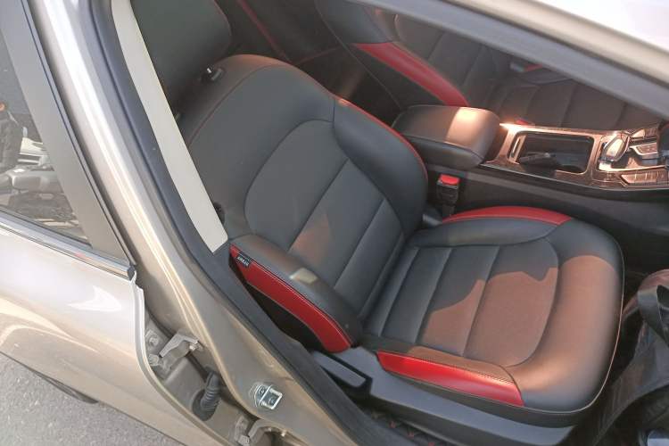 Used Geely Auto Emgrand GS 2020 1.4T CVT Ya Right Front Seat