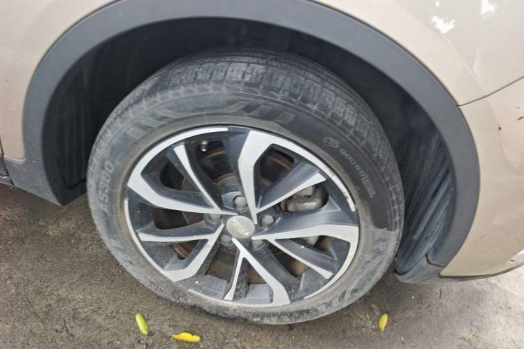 Used Geely Auto Emgrand GS 2020 1.4T CVT Ya Right Front Wheel Hub
