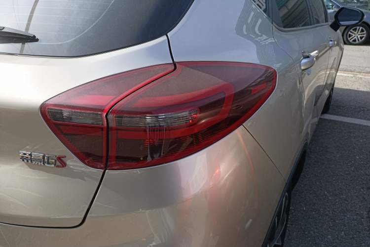 Used Geely Auto Emgrand GS 2020 1.4T CVT Ya Right Rear Taillight