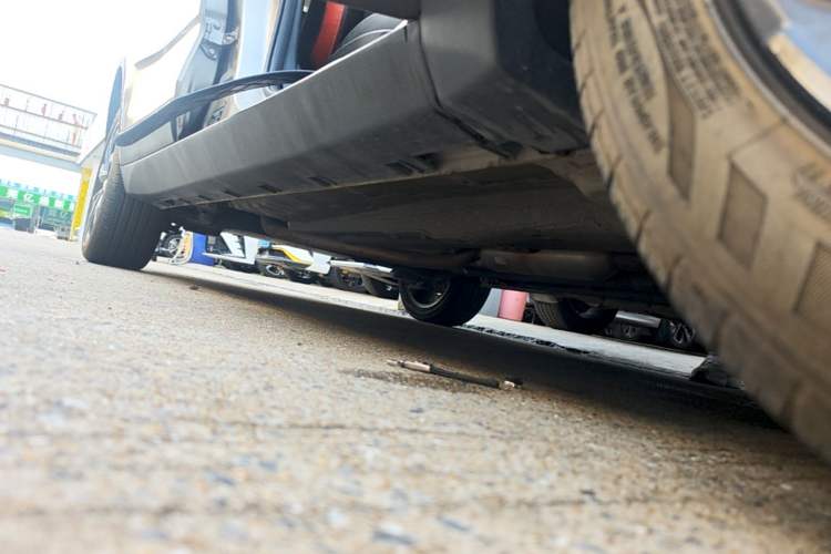 Used Geely Auto Emgrand GS 2020 1.4T Manual Ya Right Side Sill