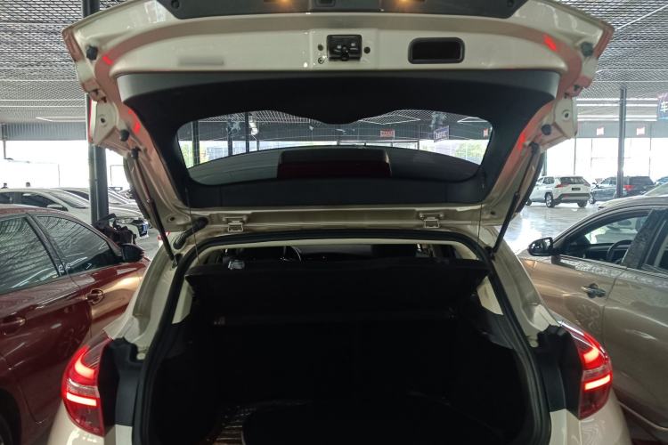 Used Geely Auto Emgrand GS 2020 1.4T CVT Ya Trunk