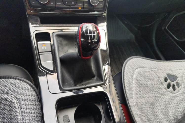 Used Geely Auto Emgrand GS 2020 1.4T Manual Ya Gear Lever