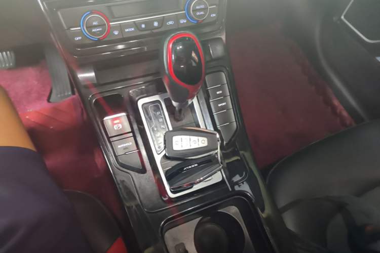 Used Geely Auto Emgrand GS 2020 1.4T CVT Ya Gear Lever