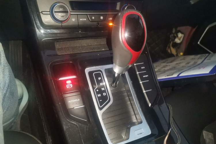Used Geely Auto Emgrand GS 2020 1.4T CVT Ya Gear Lever