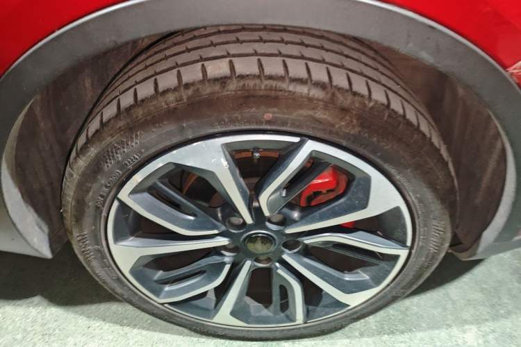 Used Geely Auto Emgrand GS 2020 1.5TD DCT Dynamic Pro 260T Right Front Wheel Hub