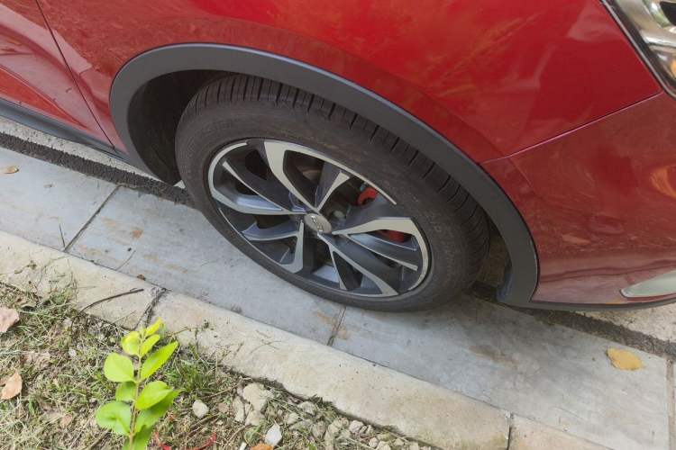 Used Geely Auto Emgrand GS 2020 1.4T CVT Active Right Front Wheel Hub