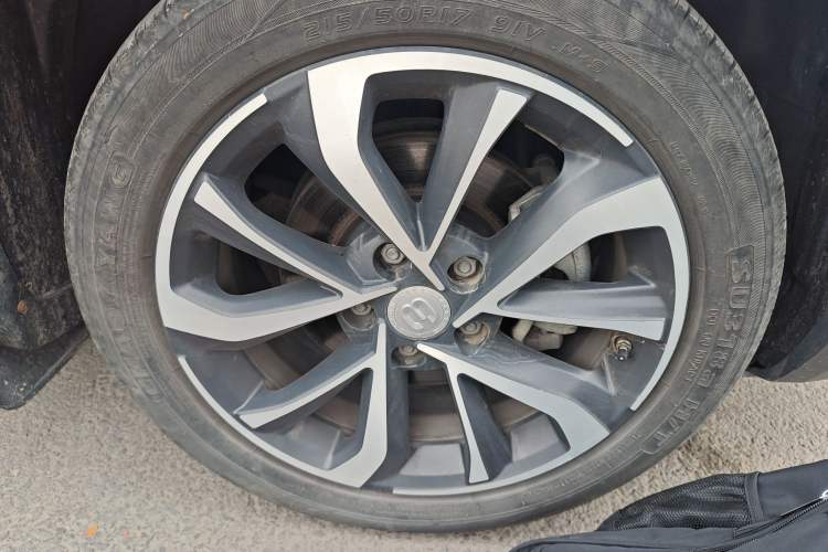 Used Geely Auto Emgrand GS 2020 1.4T CVT Ya Right Front Wheel Hub