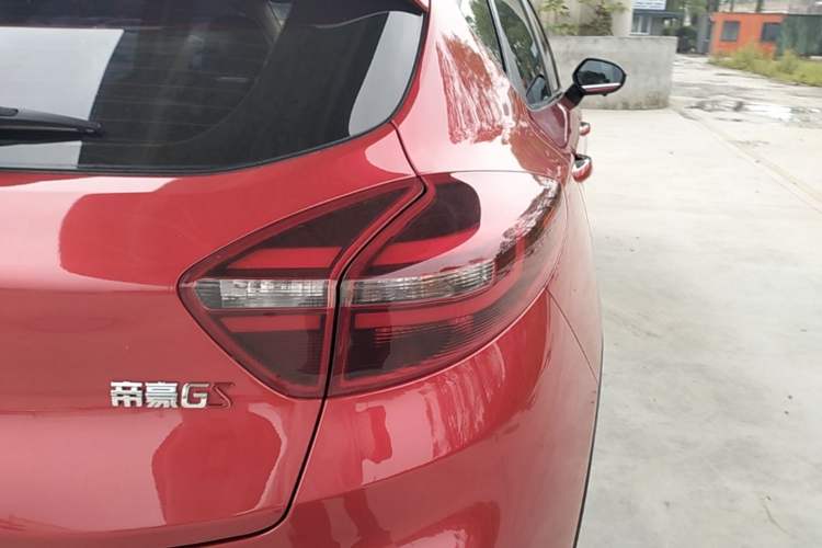 Used Geely Auto Emgrand GS 2020 1.4T CVT Ya Right Rear Taillight