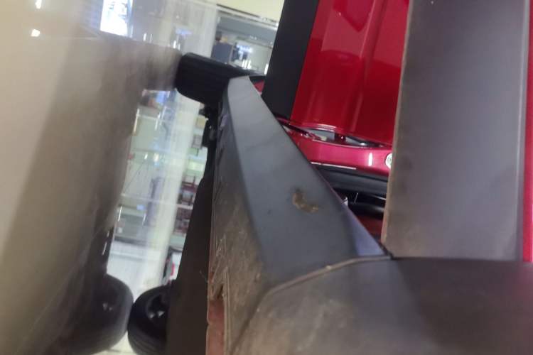 Used Geely Auto Emgrand GS 2020 1.4T CVT Ya Right Side Sill