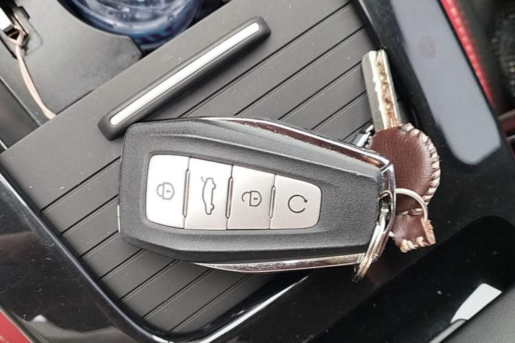 Used Geely Auto Emgrand GS 2020 1.4T CVT Ya Vehicle Key