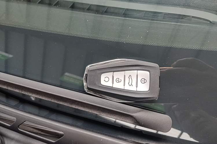 Used Geely Auto Emgrand GS 2020 1.4T CVT Ya Vehicle Key