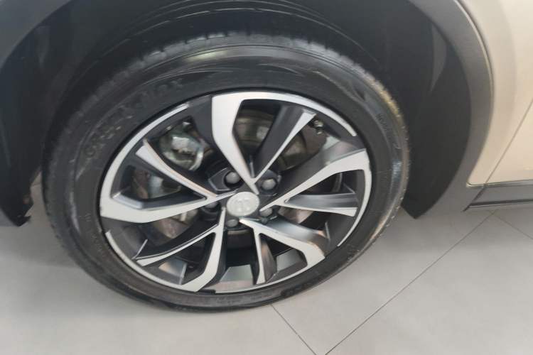 Used Geely Auto Emgrand GS 2020 1.4T Manual Ya Left Front Wheel Hub