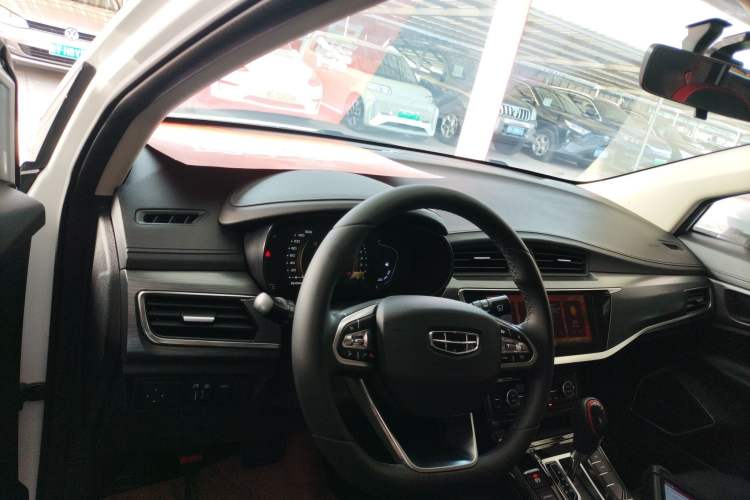 Used Geely Auto Emgrand GS 2020 1.4T CVT Ya Center Console