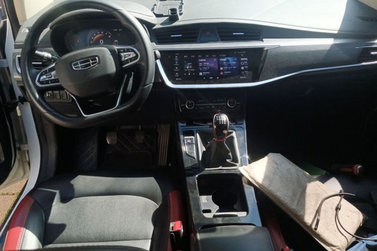 Used Geely Auto Emgrand GS 2020 1.4T Manual Ya Center Console