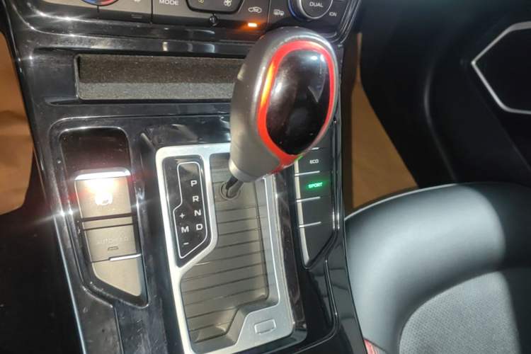 Used Geely Auto Emgrand GS 2020 1.4T CVT Ya Gear Lever