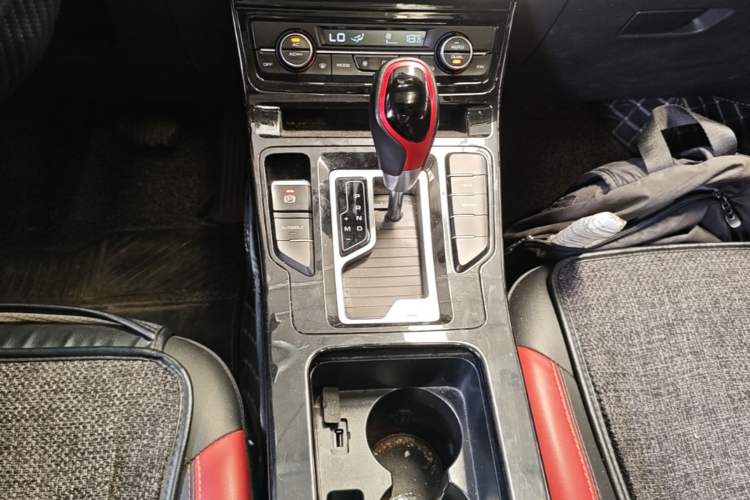 Used Geely Auto Emgrand GS 2020 1.4T CVT Ya Gear Lever