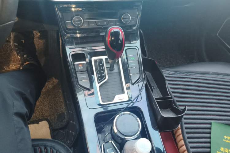 Used Geely Auto Emgrand GS 2020 1.4T CVT Active Gear Lever