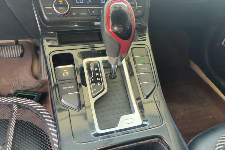 Used Geely Auto Emgrand GS 2020 1.4T CVT Ya Gear Lever