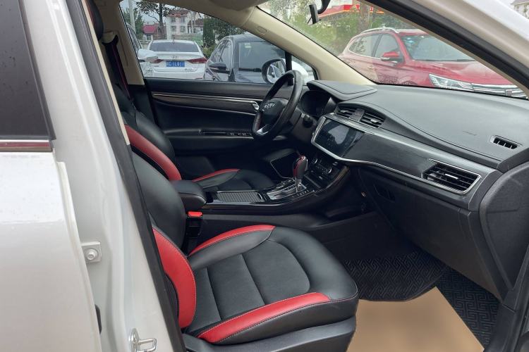 Used Geely Auto Emgrand GS 2020 1.4T CVT Active Interior 2