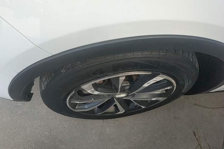 Used Geely Auto Emgrand GS 2020 1.4T CVT Ya Left Front Wheel Hub