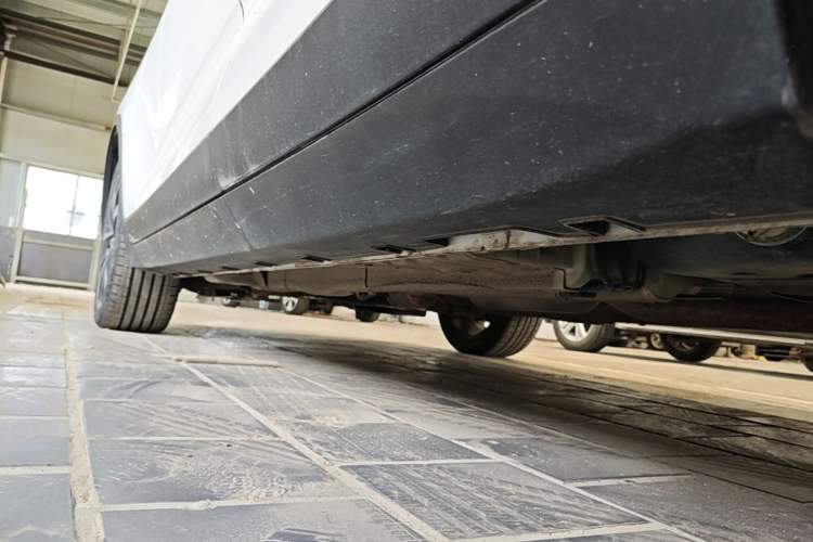 Used Geely Auto Emgrand GS 2020 1.4T CVT Ya Left Side Sill
