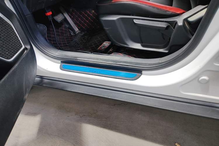 Used Geely Auto Emgrand GS 2020 1.4T CVT Ya Left Side Sill