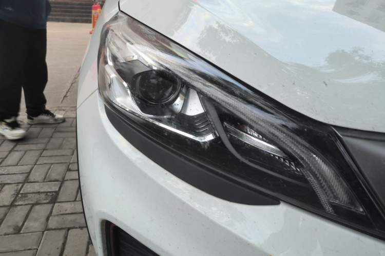 Used Geely Auto Emgrand GS 2020 1.4T CVT Ya Right Front Headlight