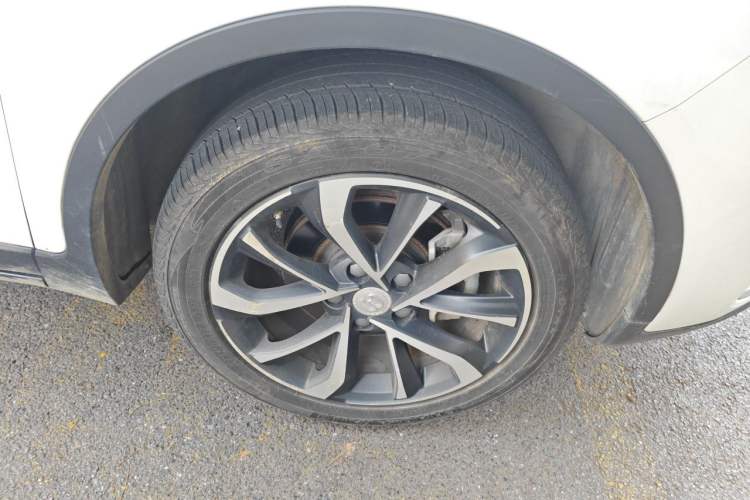 Used Geely Auto Emgrand GS 2020 1.4T CVT Ya Right Front Wheel Hub
