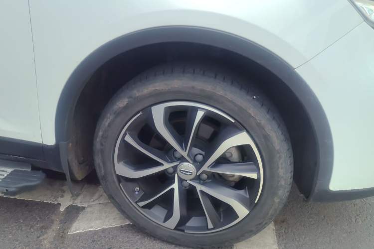 Used Geely Auto Emgrand GS 2020 1.4T Manual Ya Right Front Wheel Hub