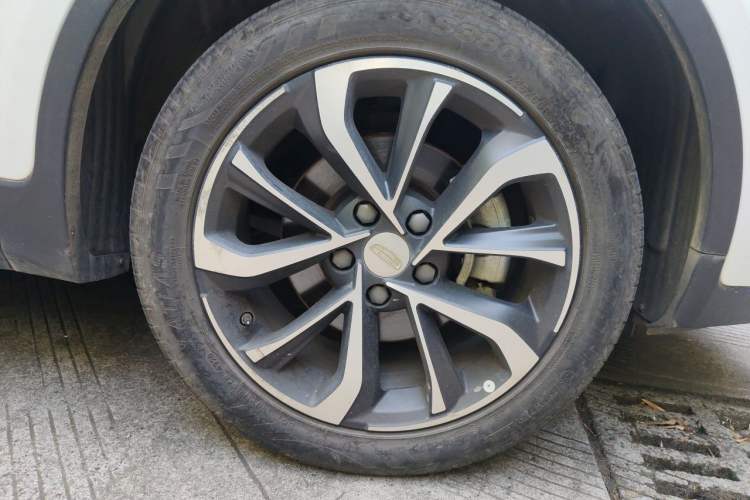 Used Geely Auto Emgrand GS 2020 1.4T CVT Ya Right Front Wheel Hub