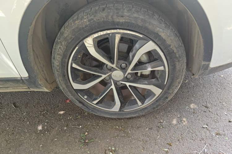 Used Geely Auto Emgrand GS 2020 1.4T CVT Ya Right Front Wheel Hub
