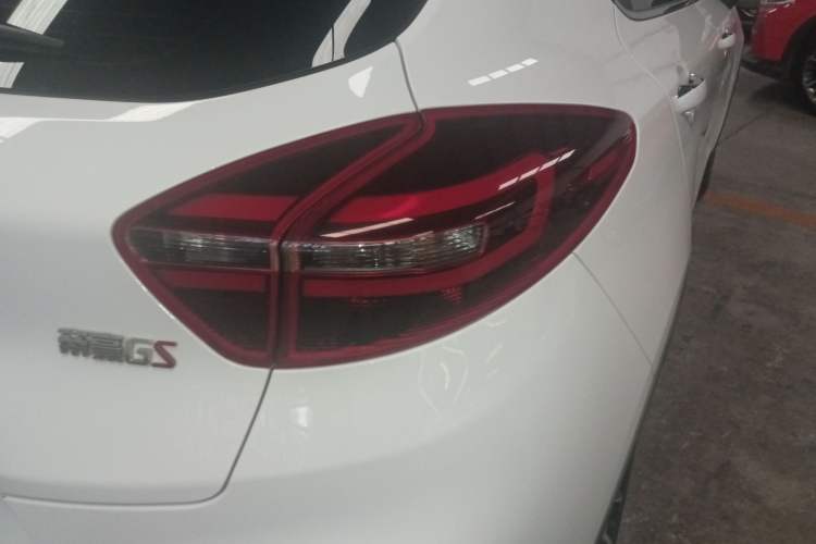 Used Geely Auto Emgrand GS 2020 1.4T CVT Ya Right Rear Taillight