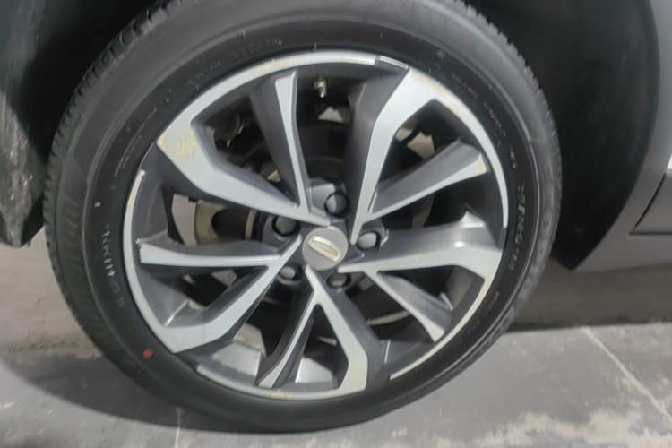 Used Geely Auto Emgrand GS 2020 1.4T CVT Ya Right Rear Wheel Hub